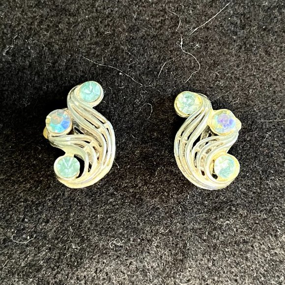 Vintage ‘Choker Style’ Silver Tone Necklace & Earrings w/Blue ‘Confetti’ Crystal - Picture 6 of 10